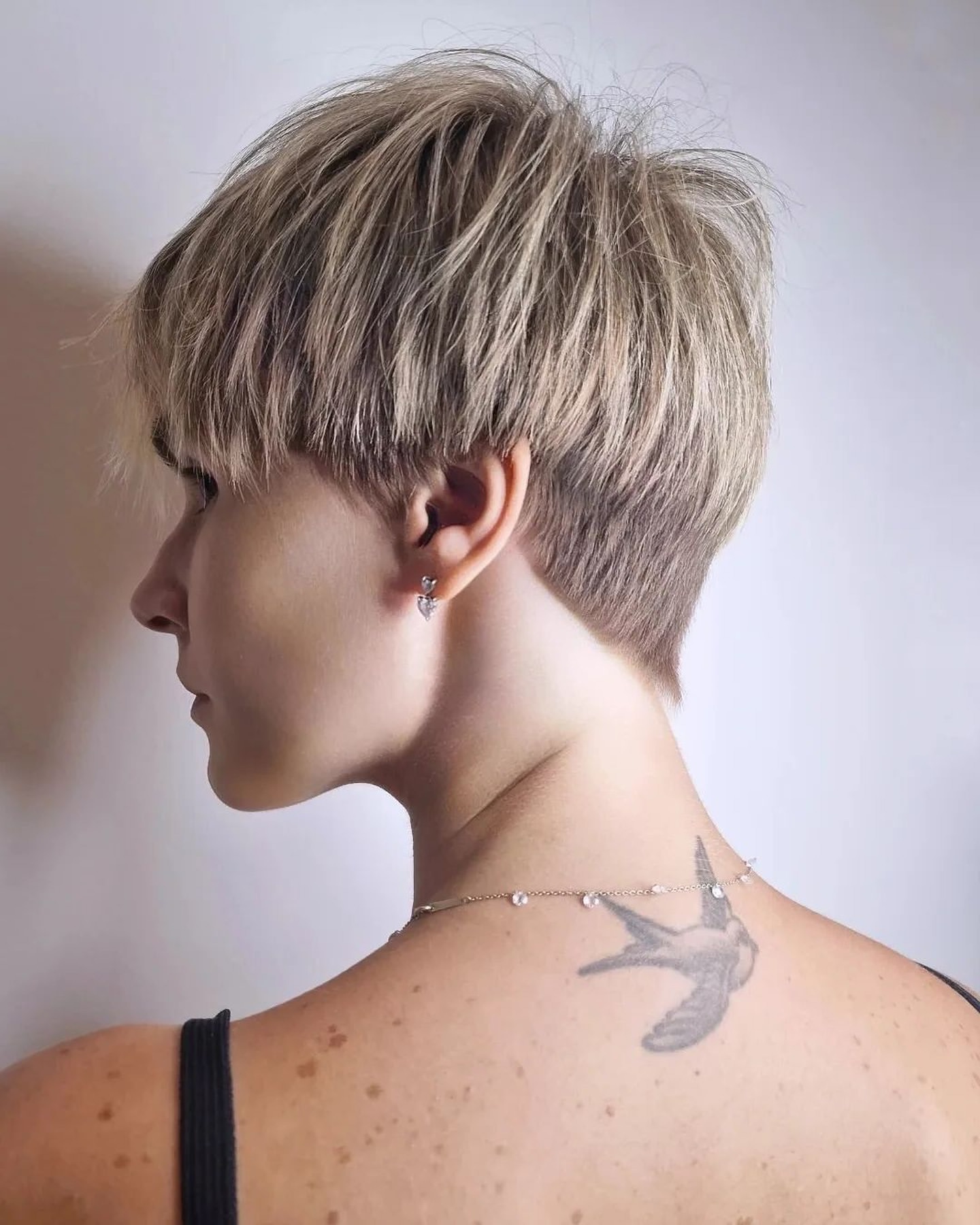 Stunning Short Haircuts For A Bold Statement 2024 images 17