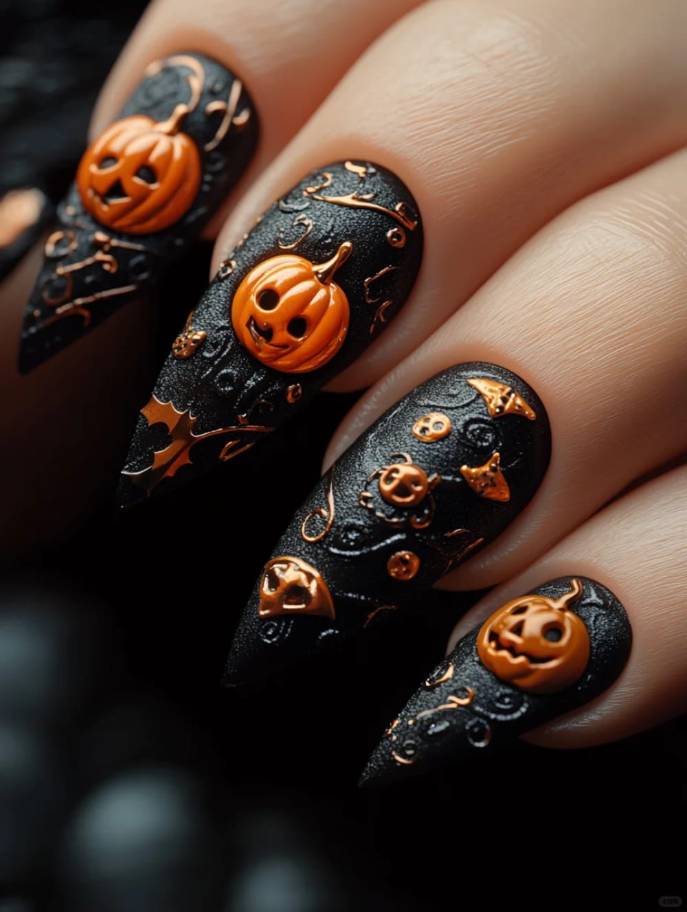 Spooky Halloween Nail Art Ideas To Try This Year images 9