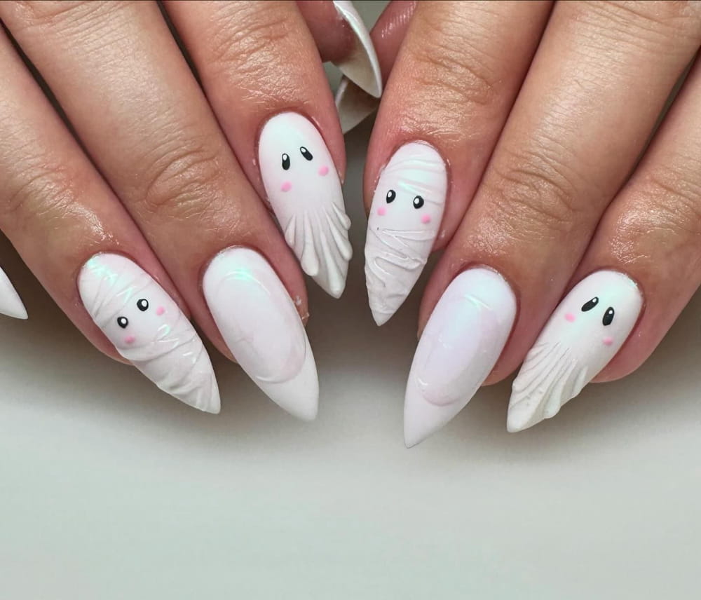 Spooky Halloween Nail Art Ideas To Try This Year images 31