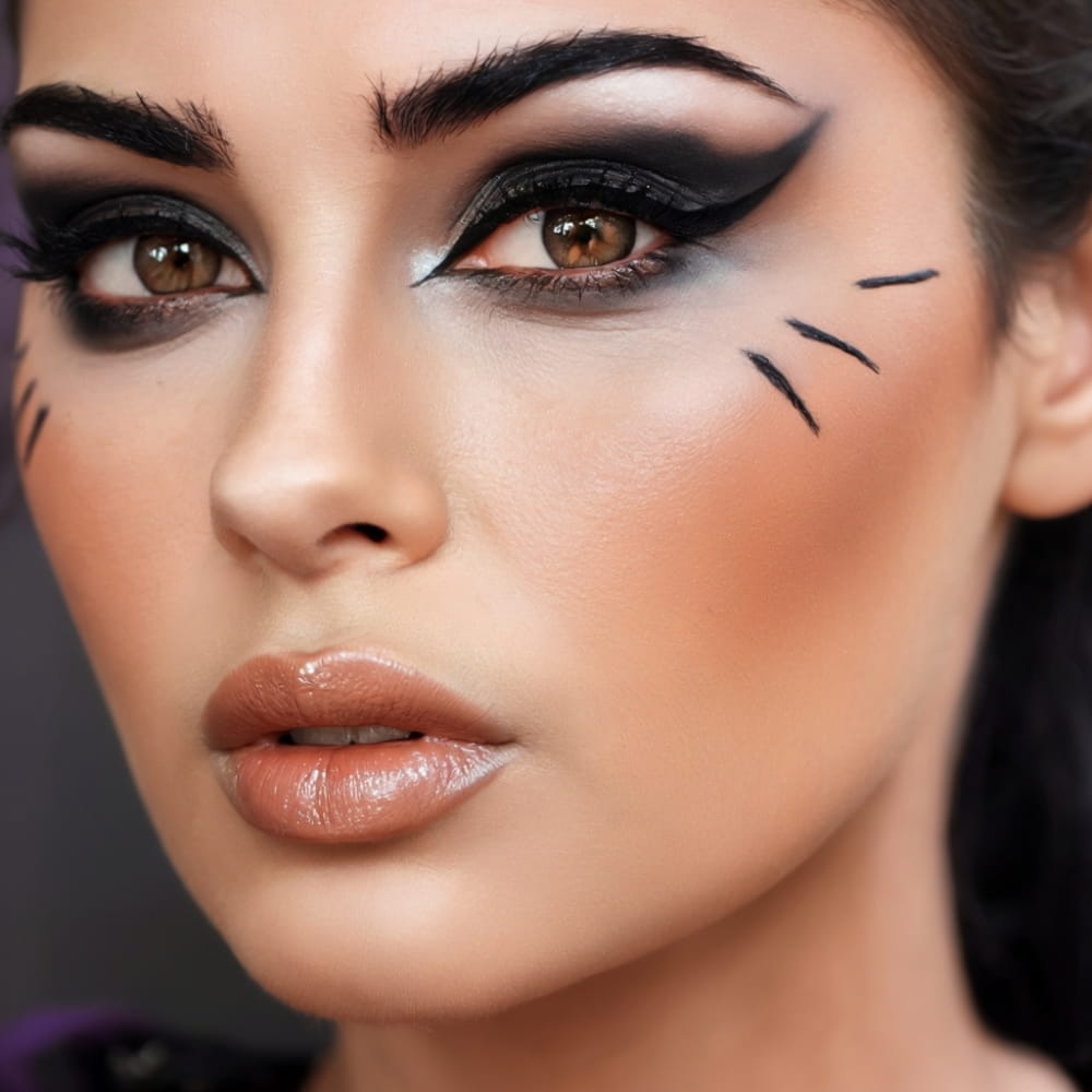 100+ Scary Halloween Makeup Ideas And Looks You’ll Love (2024) images 5