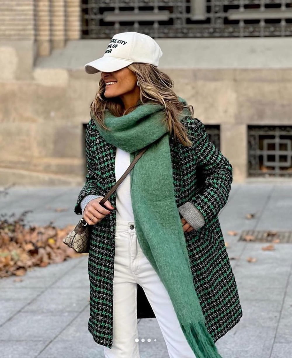 30+ Stylish & Chic Fall 2024 Outfits For Women images 12