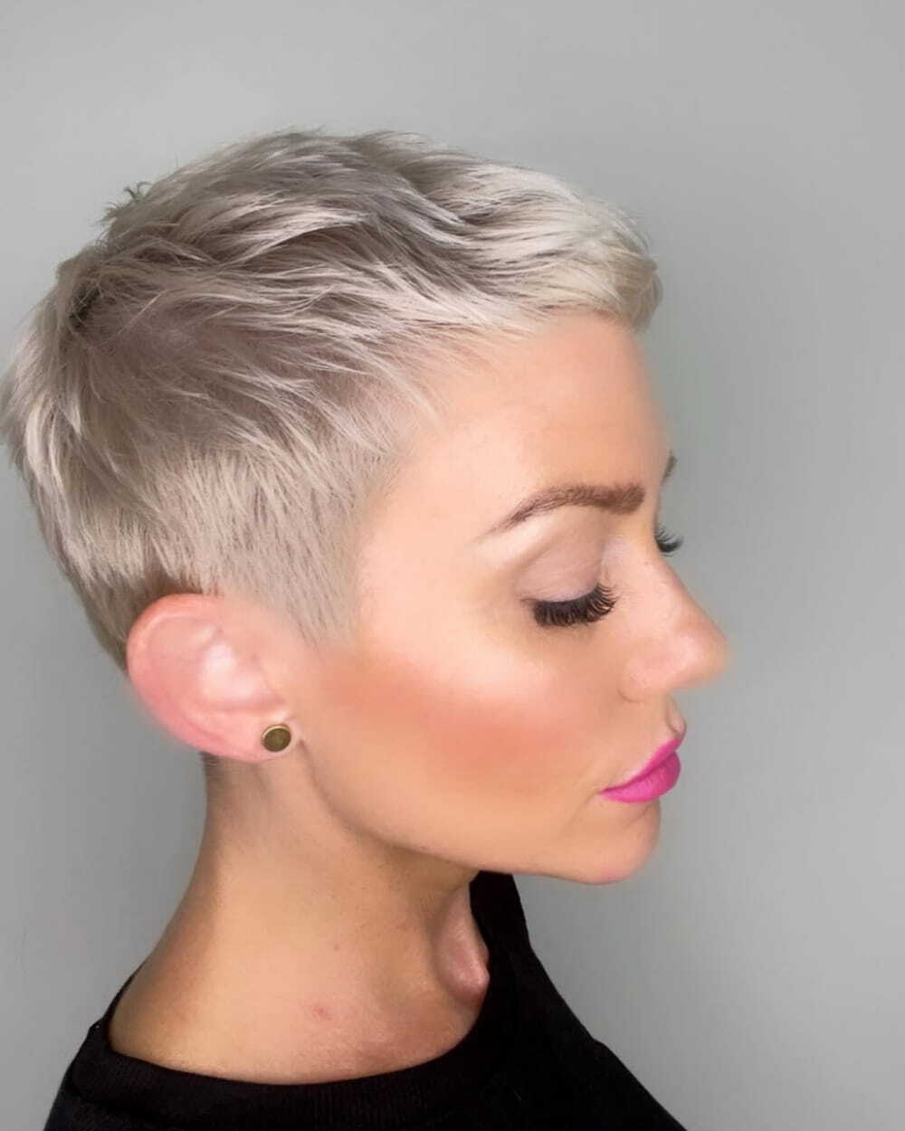 Women Short Haircut 2025: Fabulous Short Haircuts For A Modern Look images 14