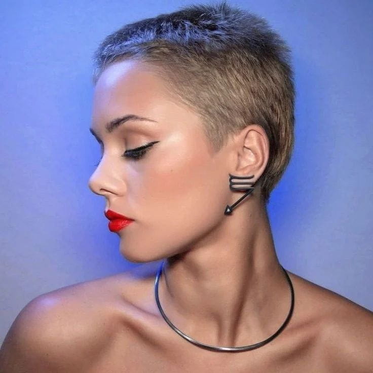 100+ Very Short Haircuts For 2024 - Really Cute Short Hair For Women images 20