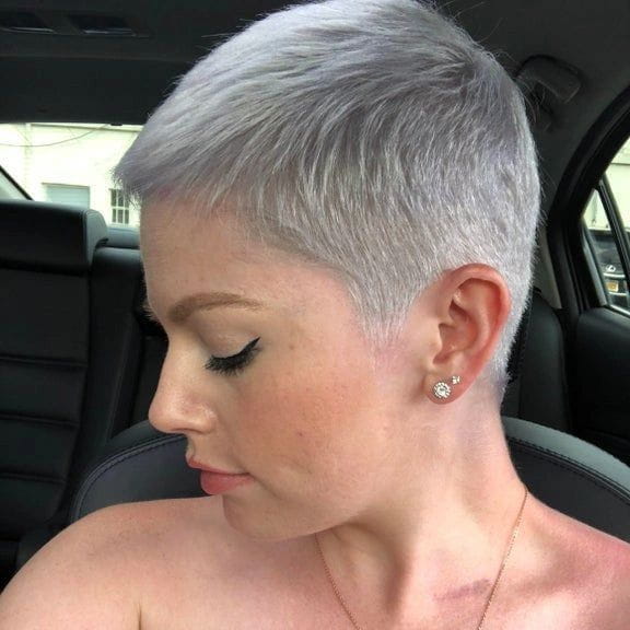100+ Very Short Haircuts For 2024 - Really Cute Short Hair For Women images 23