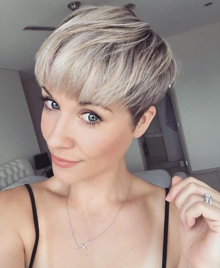 100+ Very Short Haircuts For 2024 - Really Cute Short Hair For Women images 64