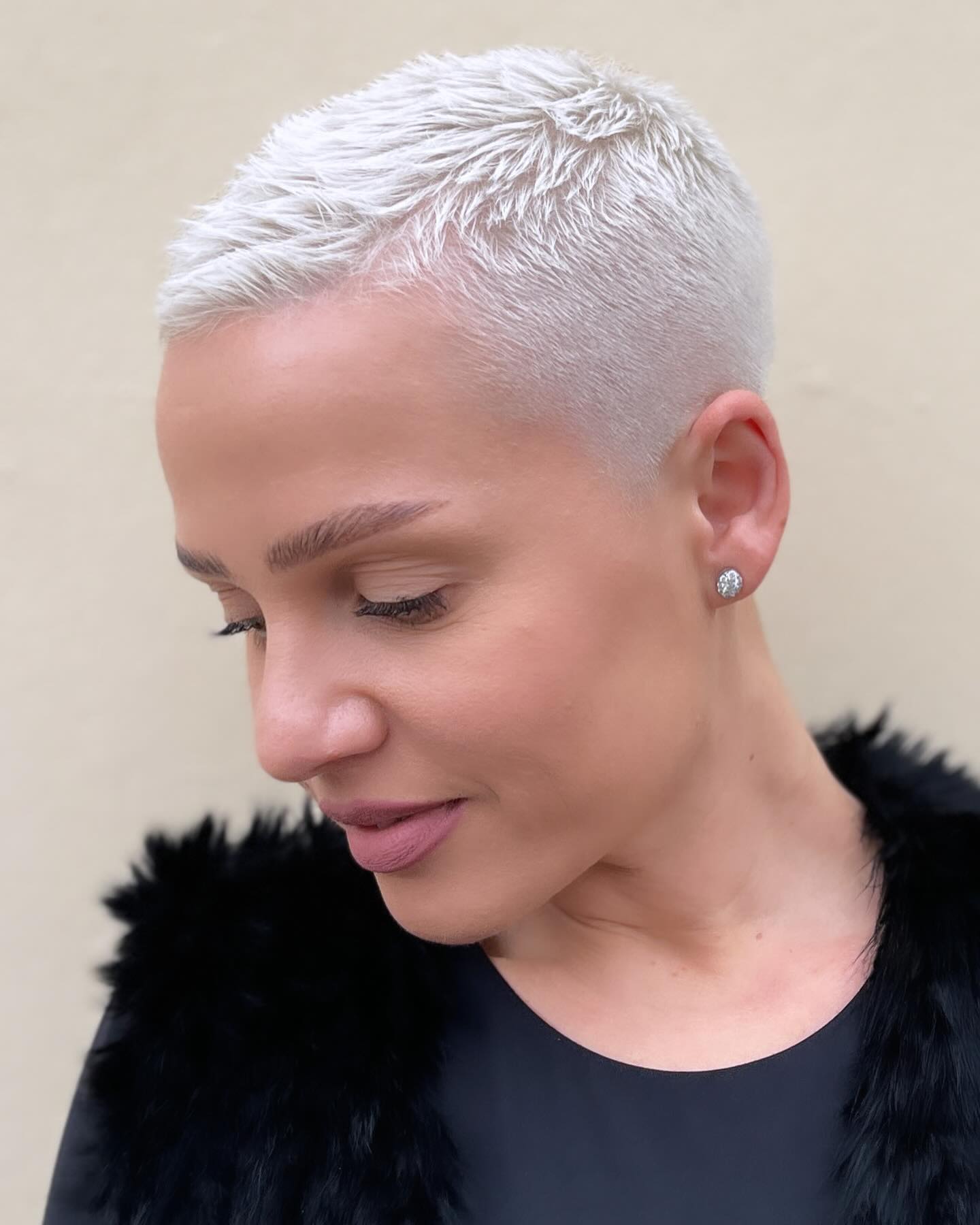 100+ Very Short Haircuts For 2024 - Really Cute Short Hair For Women images 71