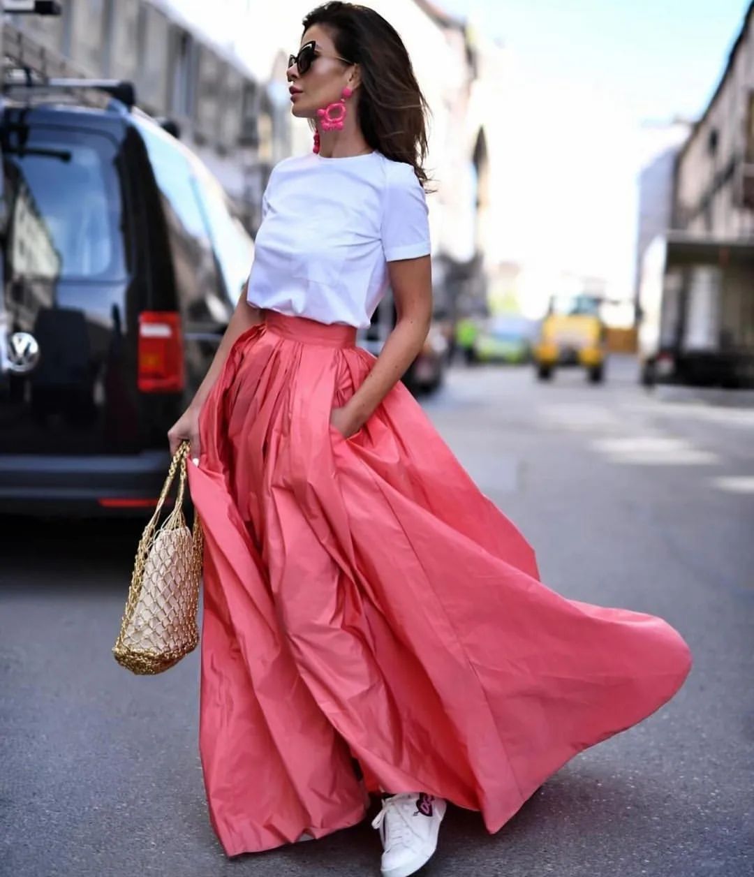 Street Style 2024: The Best Looks From Around The World images 53