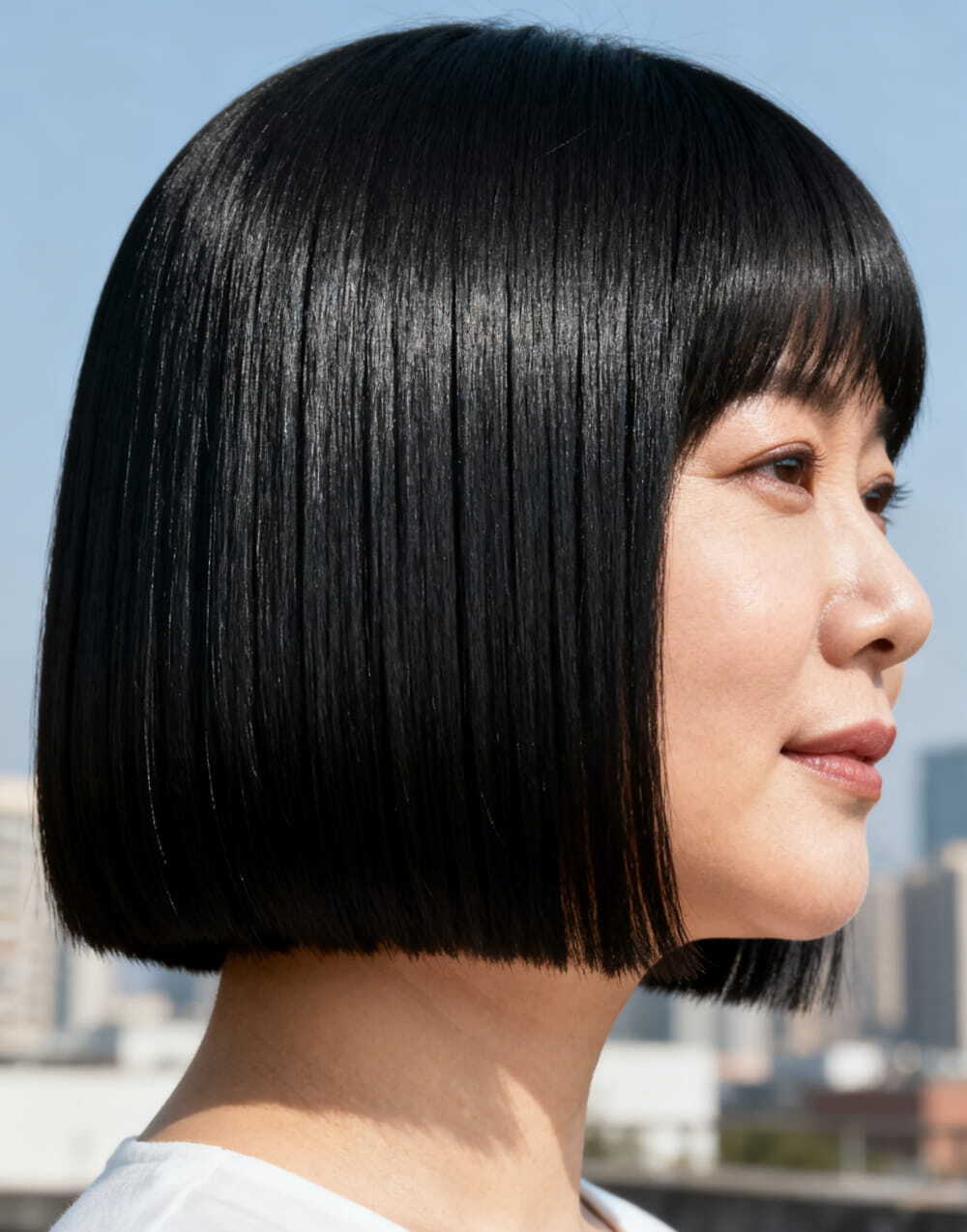 40+ Flattering Slimming Haircuts For Round Faces 2026: Chic Styles That Define Your Features images 13