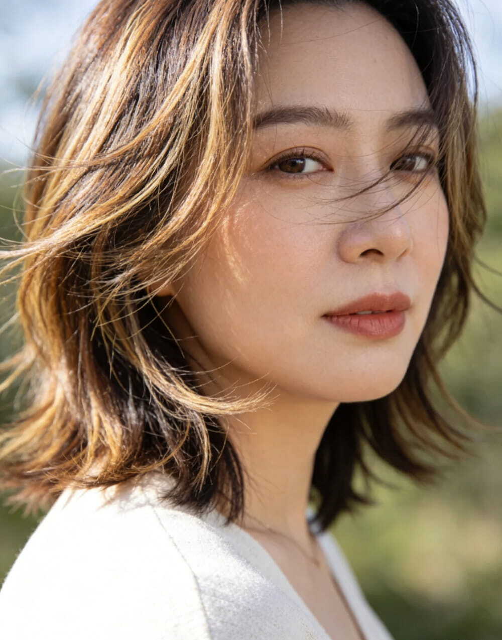 40+ Flattering Slimming Haircuts For Round Faces 2026: Chic Styles That Define Your Features images 38