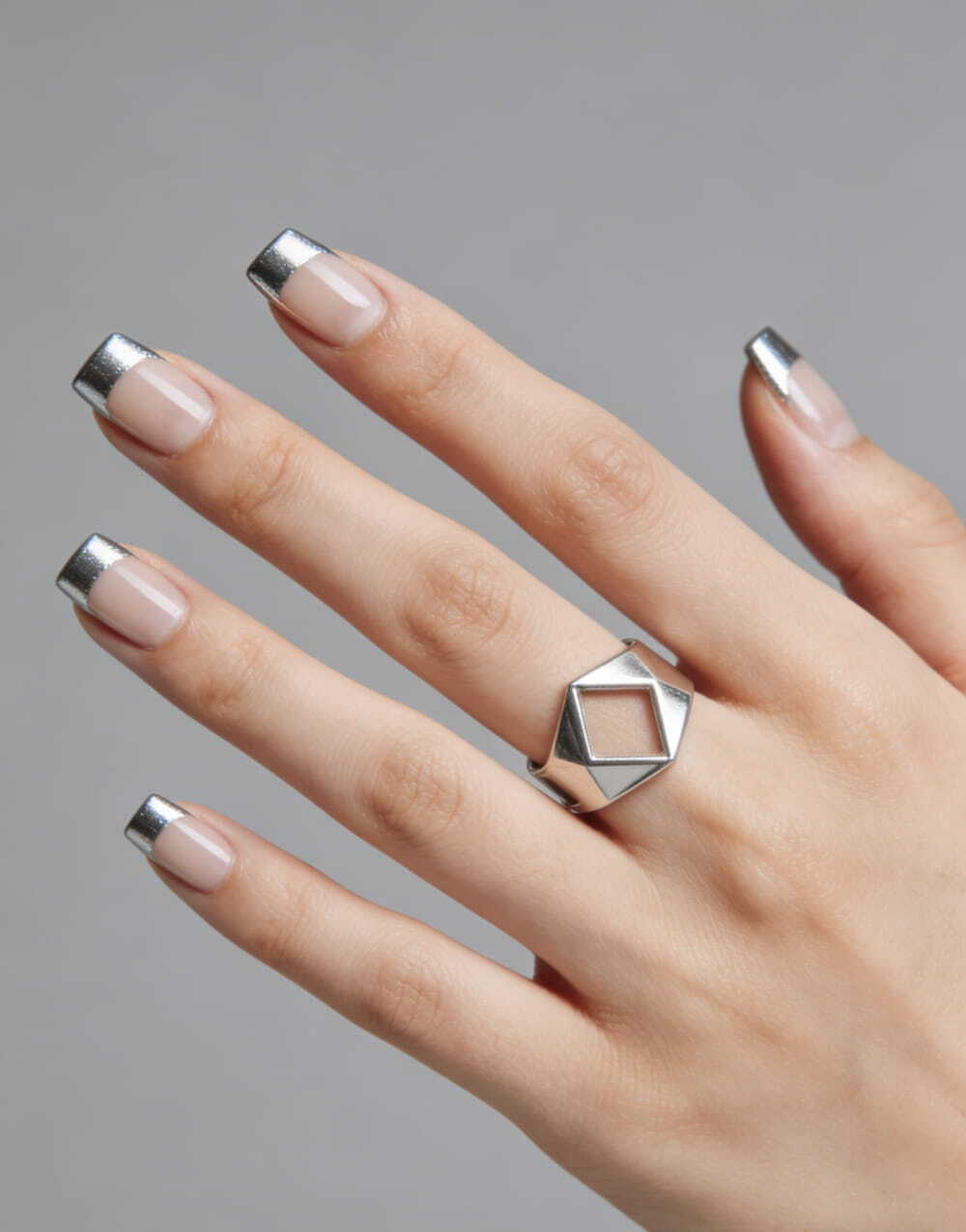 45+ Perfect Clean Girl Nail Designs 2026: Minimalist Manicures That Look Expensive images 21