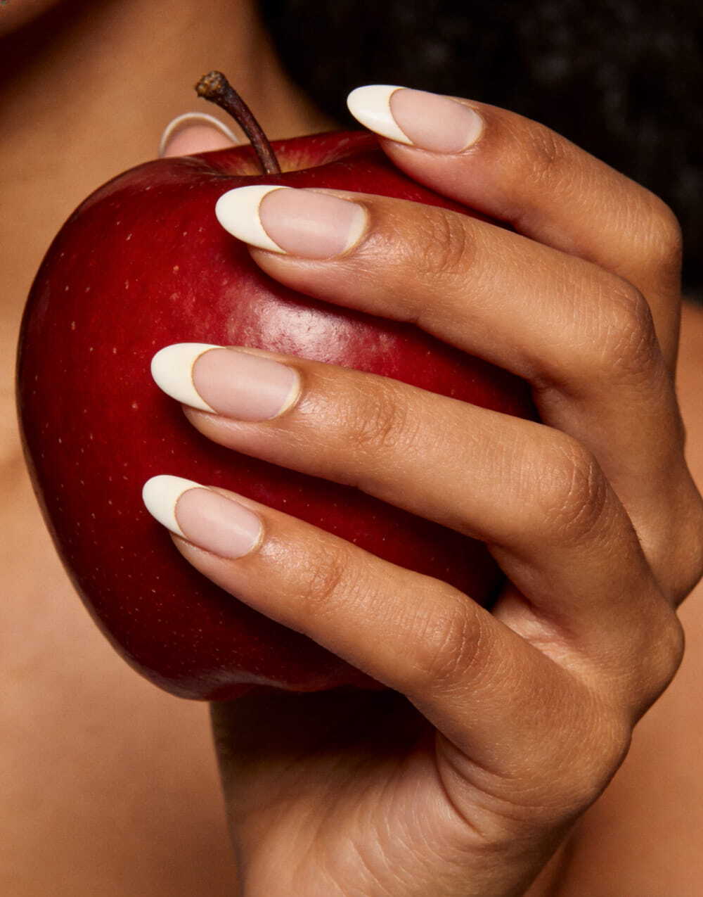 45+ Perfect Clean Girl Nail Designs 2026: Minimalist Manicures That Look Expensive images 25