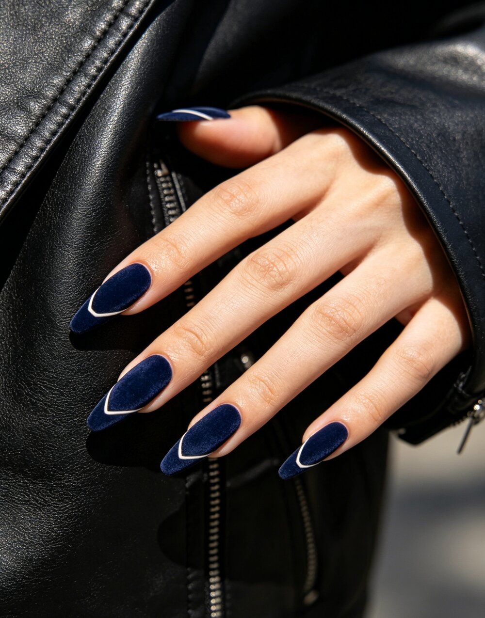 Pinterest Can't Stop: 30 French Tip Nails 2026 Obsession – inspiration image 24
